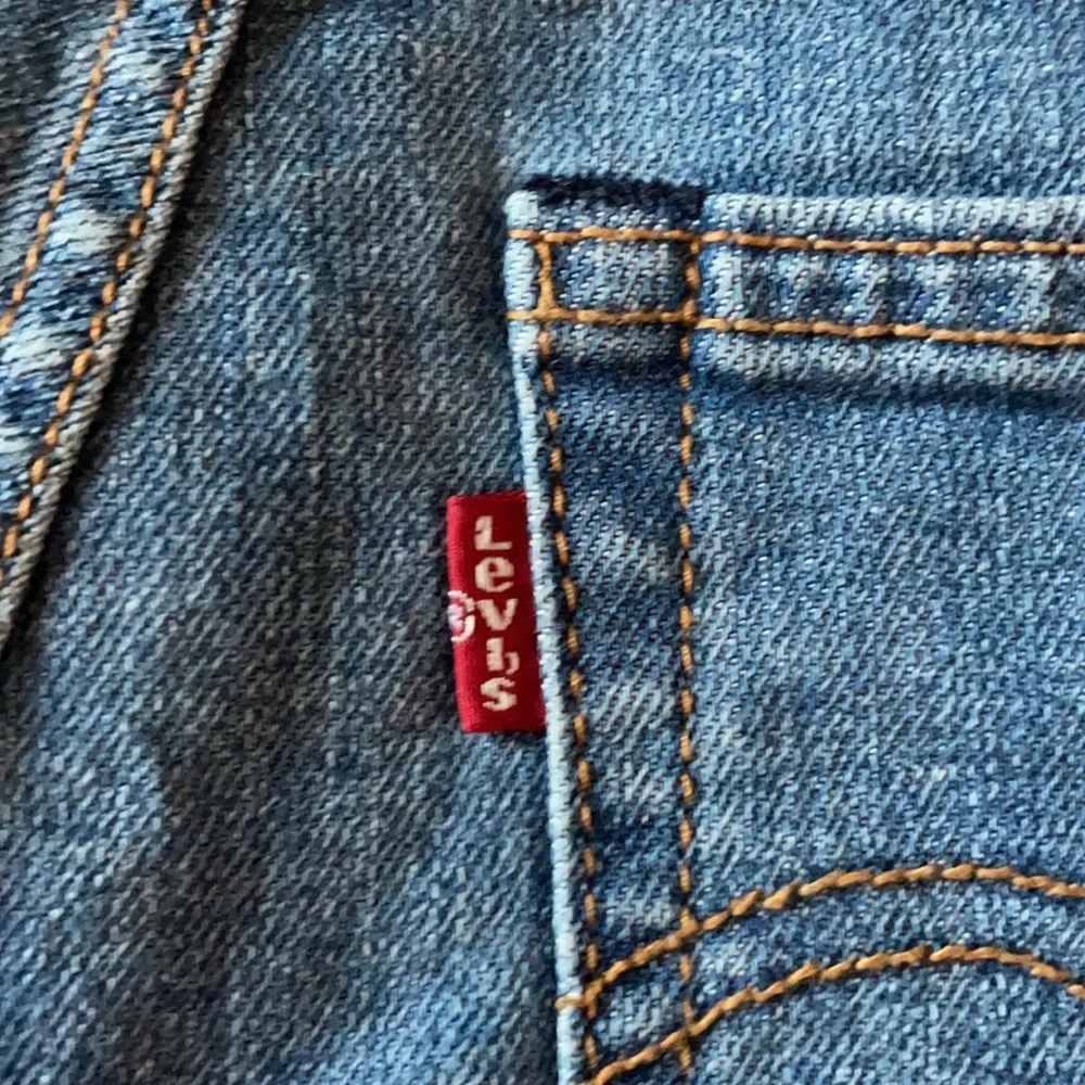 Levi’s Wedgie Short Denim Shorts